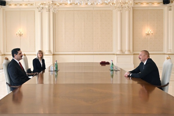 Prezident İlham Əliyev Türkiyənin Azərbaycandakı səfirini qəbul edib